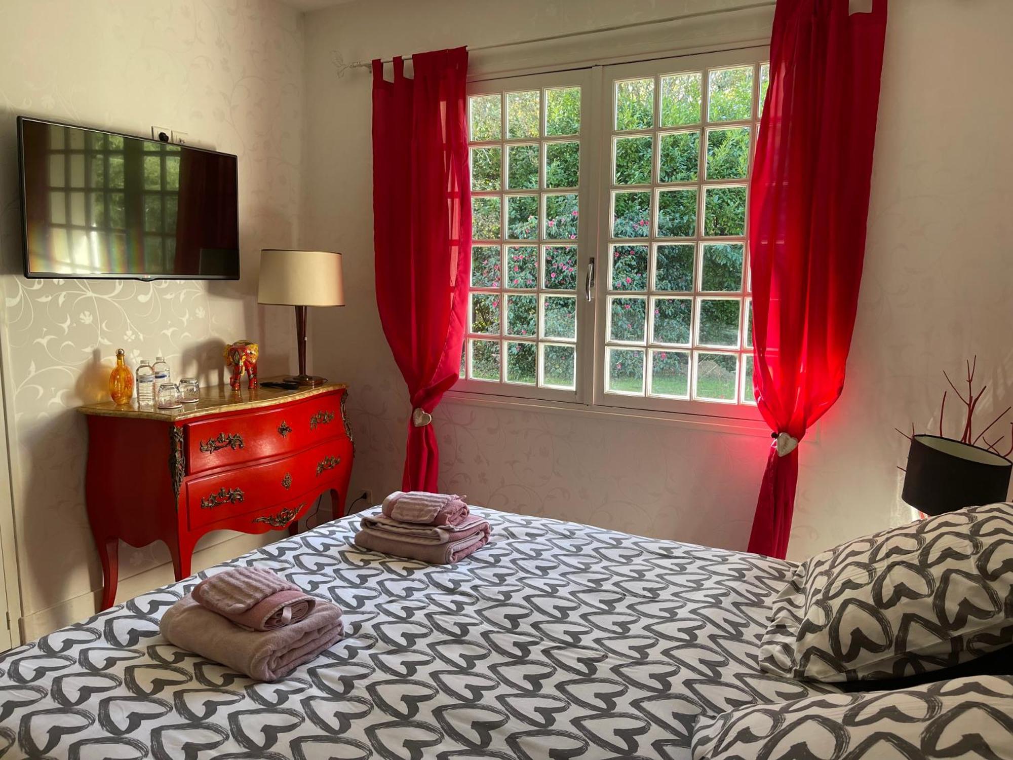 La Belle Chaumiere Bed and Breakfast Bretagne-de-Marsan Eksteriør billede