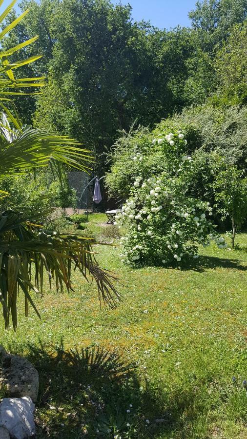 La Belle Chaumiere Bed and Breakfast Bretagne-de-Marsan Eksteriør billede
